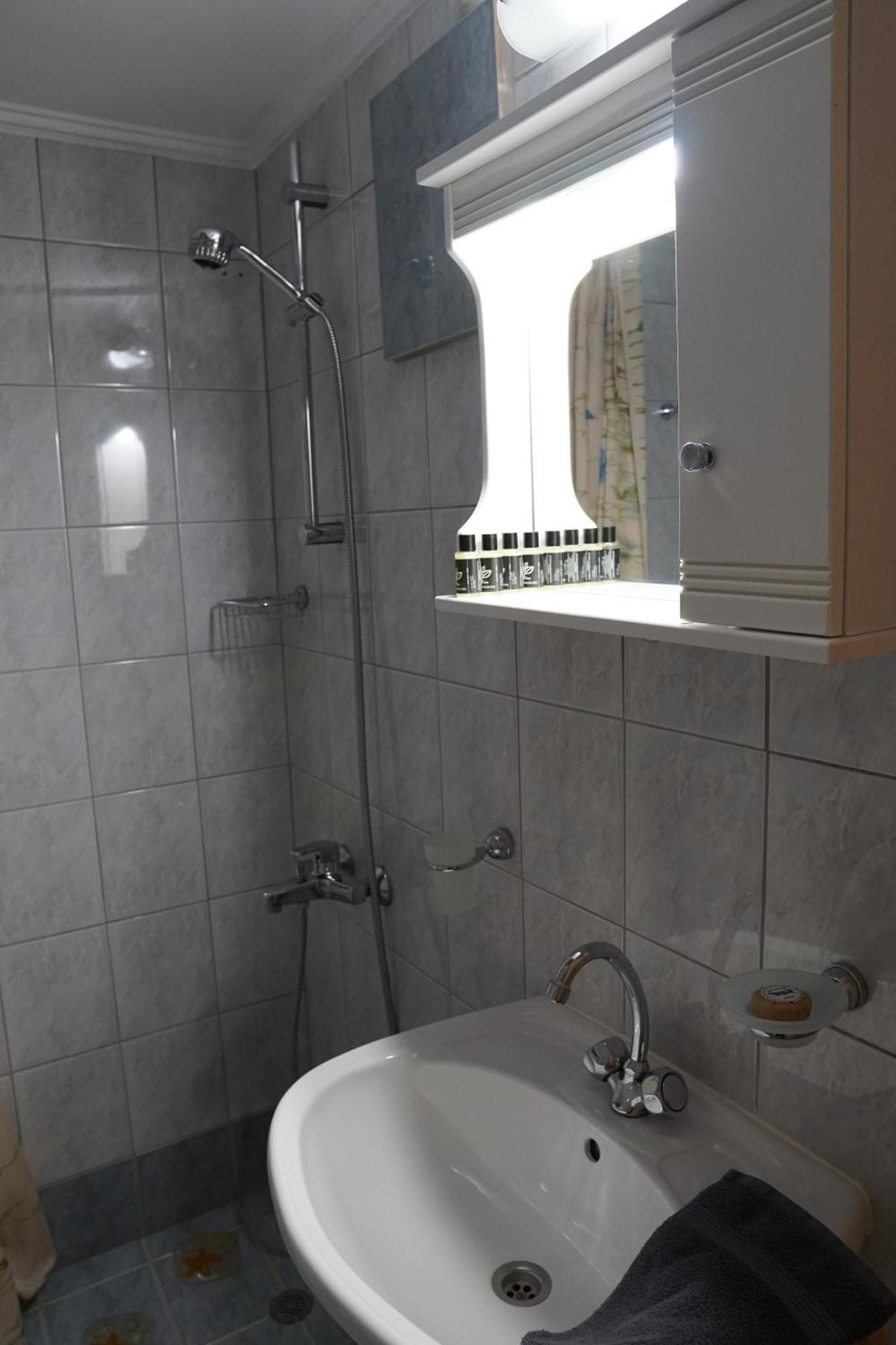 Sea And Sun Apartments 304 Ιδιωτικό Διαμέρισμα Kardhamili Ngoại thất bức ảnh